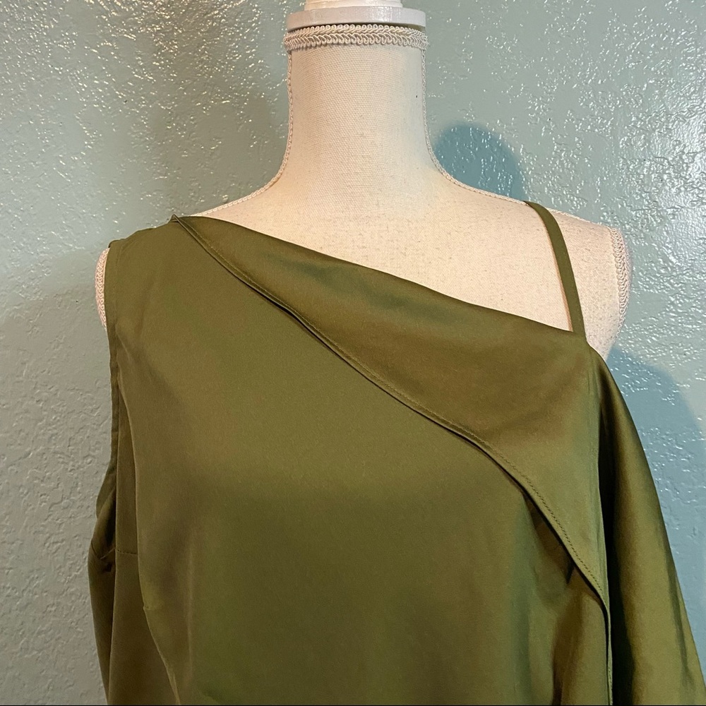 NWT Goldray femke one shoulder blouse green plus - Picture 4 of 13